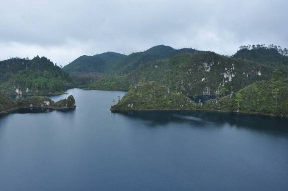 A linda laguna Cinco Lagos, na região de Comitan, em Chiapas, no sul do México, fronteira com Guatemala